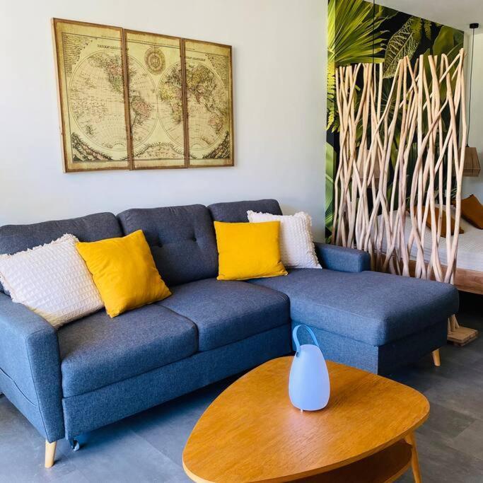 Studio Tropical, Beautifully Renovated, Sea View Apartment Anse Marcel Exterior photo